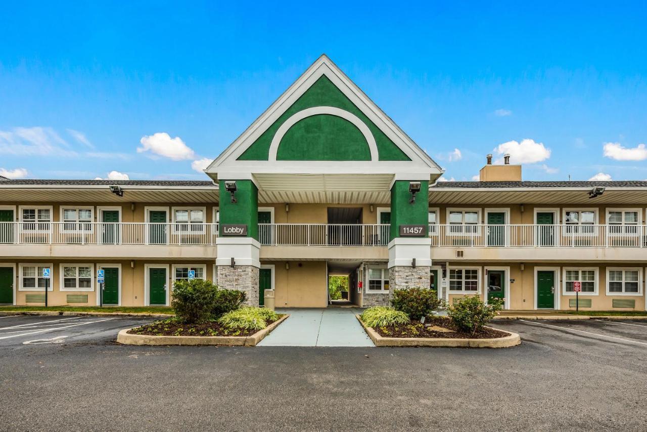 Hometowne By Red Roof Studios Cincinnati - Sharonville Exterior photo