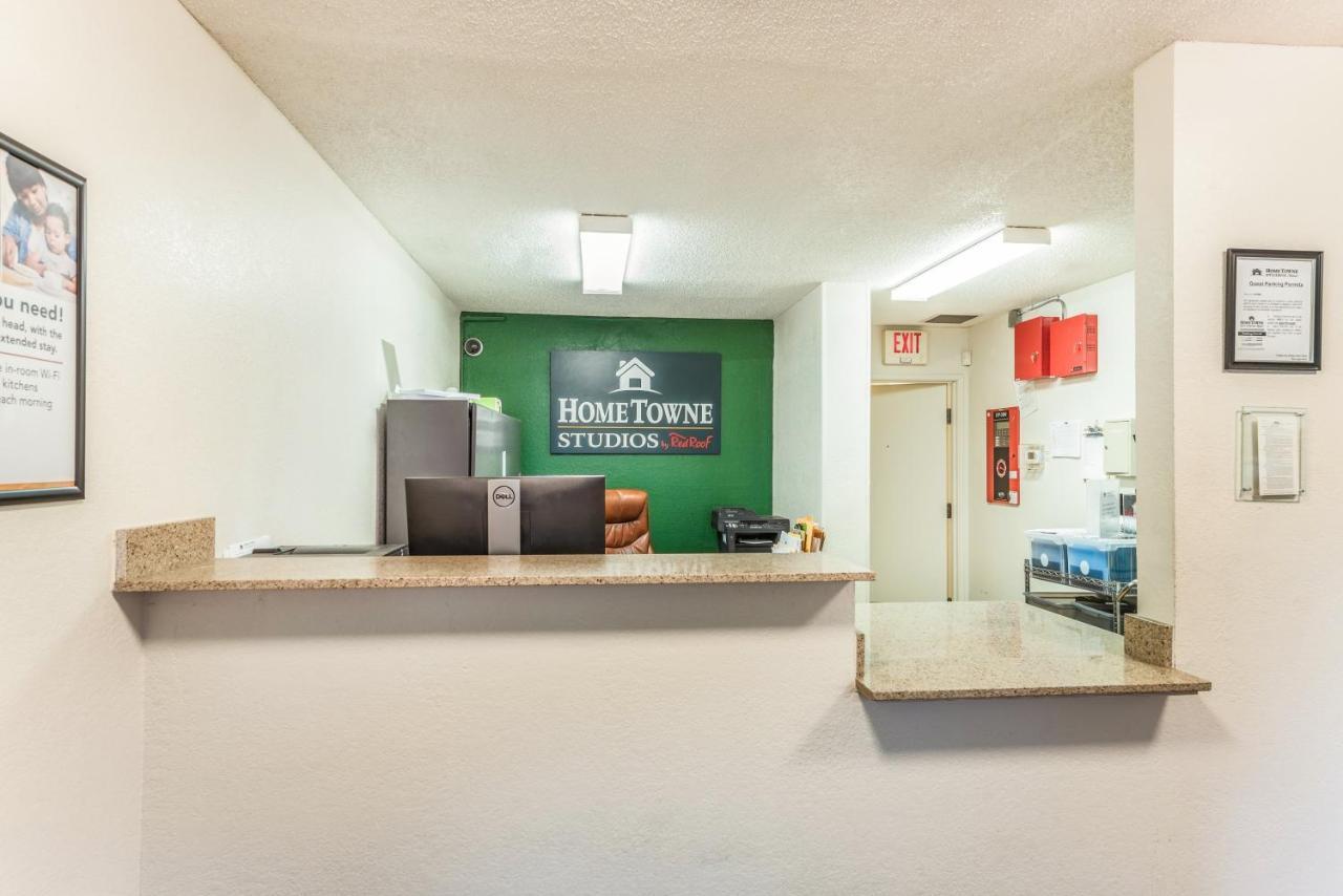 Hometowne By Red Roof Studios Cincinnati - Sharonville Exterior photo